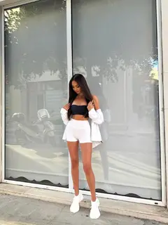 艾格瑞姆 香港的应召女郎