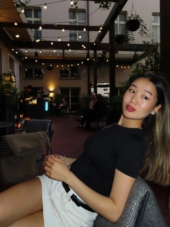 阿依努尔 香港的应召女郎