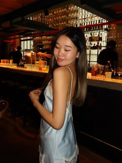 阿依努尔 香港的应召女郎