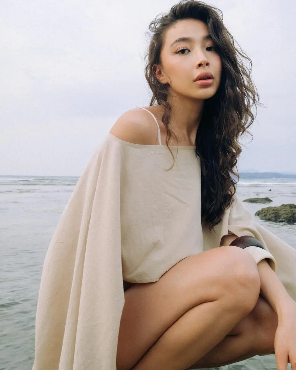 Almagul escort in Hong Kong