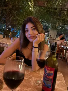 埃斯特尔 香港的应召女郎