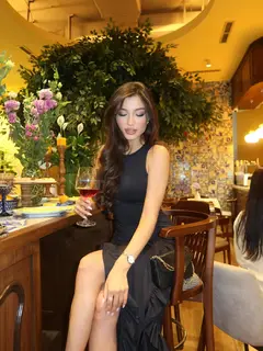 法里扎 香港的应召女郎
