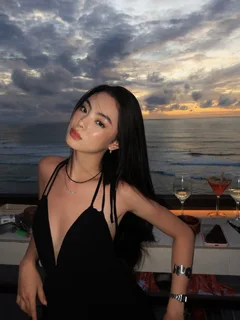 古尔米拉 香港的应召女郎