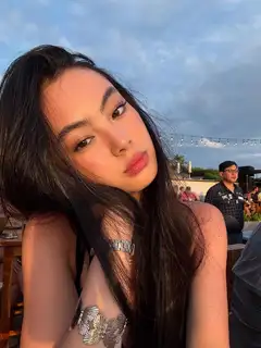 古尔米拉 香港的应召女郎