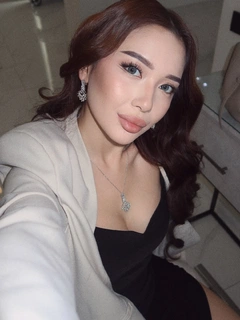 纳兹姆 香港的应召女郎