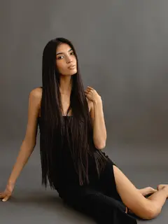 Nuraiym 香港的应召女郎