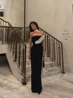 Nuraiym 香港的应召女郎