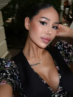 绍尔潘 香港的应召女郎
