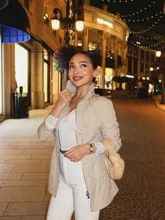 扎里娜 香港的应召女郎